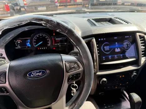 FORD Ranger 3.2 20V CABINE DUPLA 4X4 LIMITED TURBO DIESEL AUTOM�TICO, Foto 10