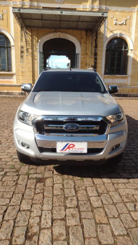 FORD Ranger 3.2 20V CABINE DUPLA 4X4 LIMITED TURBO DIESEL AUTOM�TICO, Foto 2