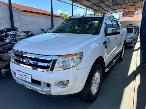 FORD Ranger 3.2 20V CABINE DUPLA 4X4 LIMITED TURBO DIESEL AUTOMÁTICO, Foto 2
