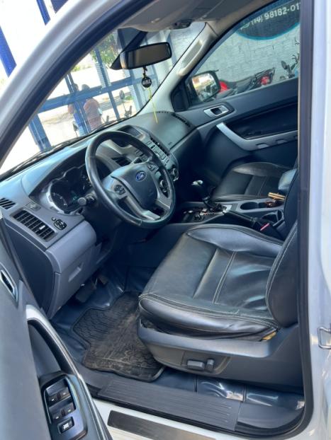 FORD Ranger 3.2 20V CABINE DUPLA 4X4 LIMITED TURBO DIESEL AUTOMÁTICO, Foto 5