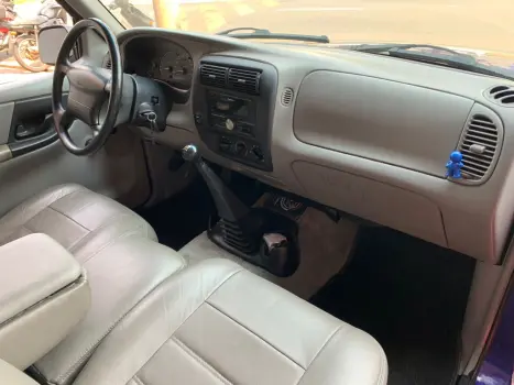 FORD Ranger 4.0 V6 12V XL CABINE SIMPLES, Foto 30 FORD Ranger 4.0 V6 12V XL CABINE SIMPLES, Foto 30