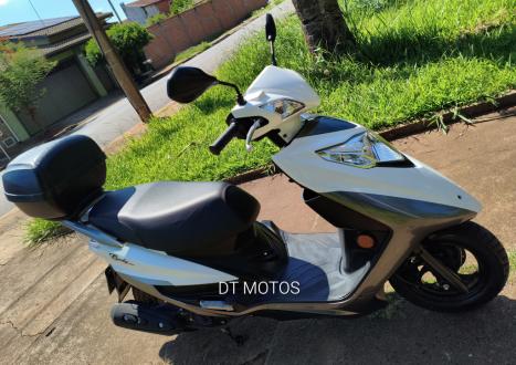 HAOJUE Lindy 125 , Foto 4