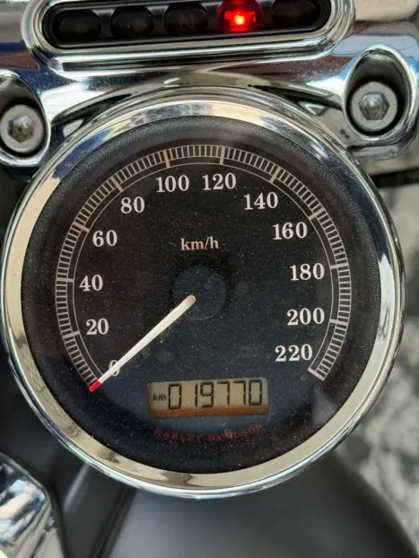 HARLEY DAVIDSON Breakout 1600, Foto 3