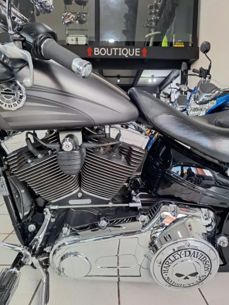 HARLEY DAVIDSON Breakout 1600, Foto 10