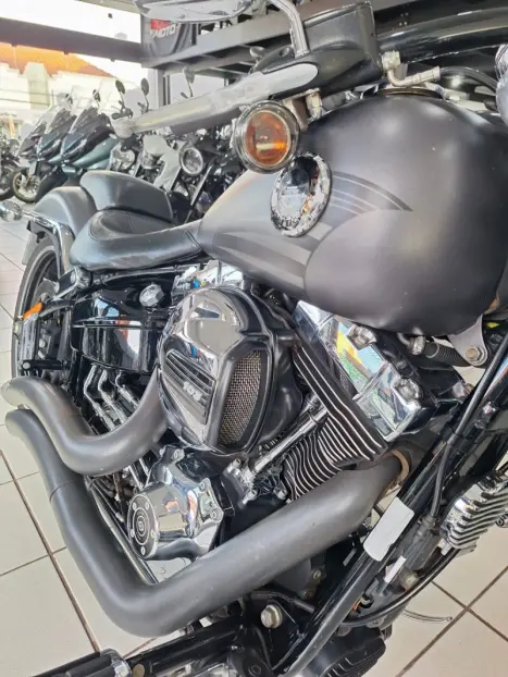 HARLEY DAVIDSON Breakout 1600, Foto 18