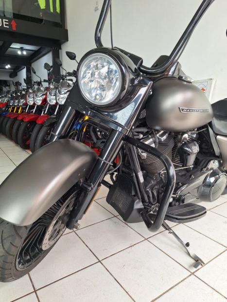 HARLEY DAVIDSON Road King 1800 SPECIAL, Foto 5