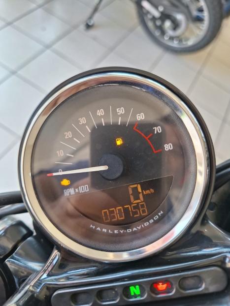 HARLEY DAVIDSON Roadster 1200 , Foto 3