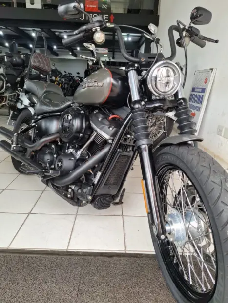 HARLEY DAVIDSON Softtail Street Bob 1700, Foto 4