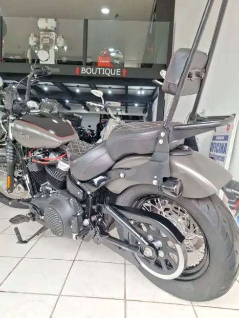 HARLEY DAVIDSON Softtail Street Bob 1700, Foto 7