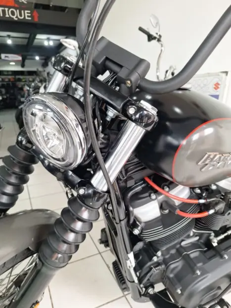 HARLEY DAVIDSON Softtail Street Bob 1700, Foto 10