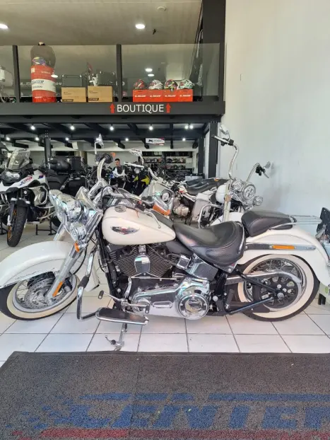 HARLEY DAVIDSON Softail DeLuxe 1600, Foto 2