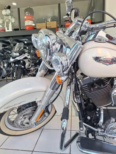 HARLEY DAVIDSON Softail DeLuxe 1600, Foto 16