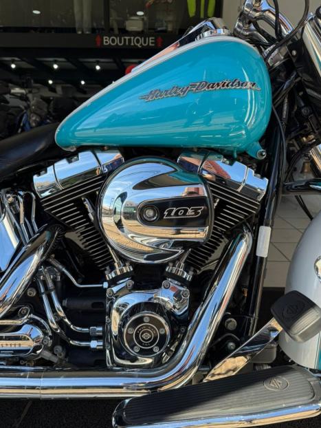HARLEY DAVIDSON Softail DeLuxe 1600, Foto 8