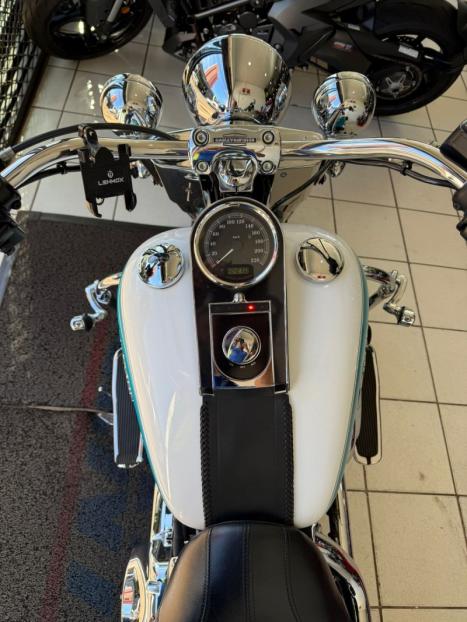 HARLEY DAVIDSON Softail DeLuxe 1600, Foto 15