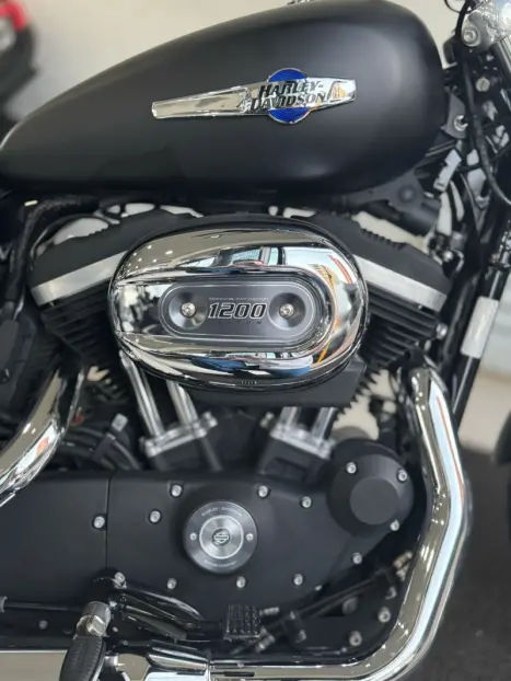 HARLEY DAVIDSON Sportster XL 1200 Custom CB, Foto 10 HARLEY DAVIDSON Sportster XL 1200 Custom CB, Foto 10