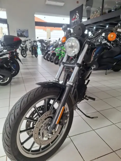 HARLEY DAVIDSON Sportster XL 883 R, Foto 11