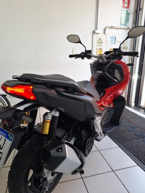 HONDA ADV 150 , Foto 8