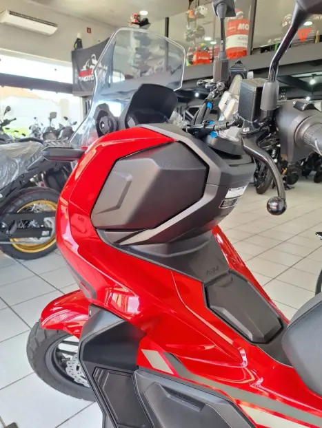HONDA ADV 150 , Foto 18
