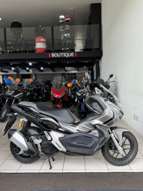 HONDA ADV 150 ABS, Foto 1