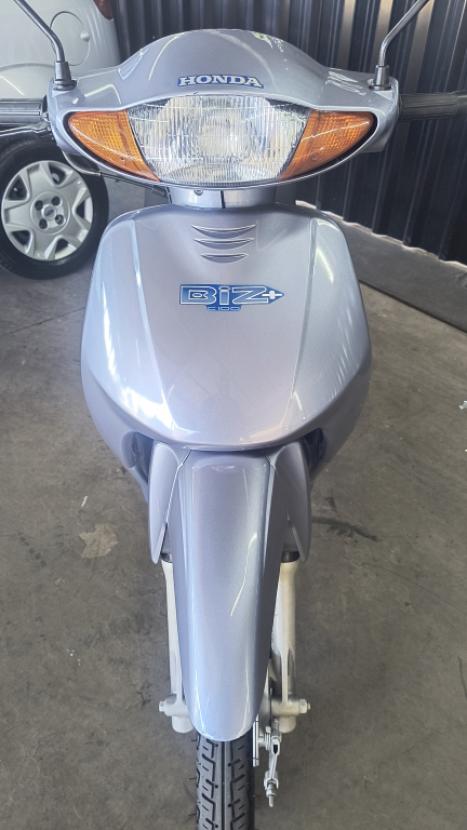 HONDA Biz 100 +, Foto 9