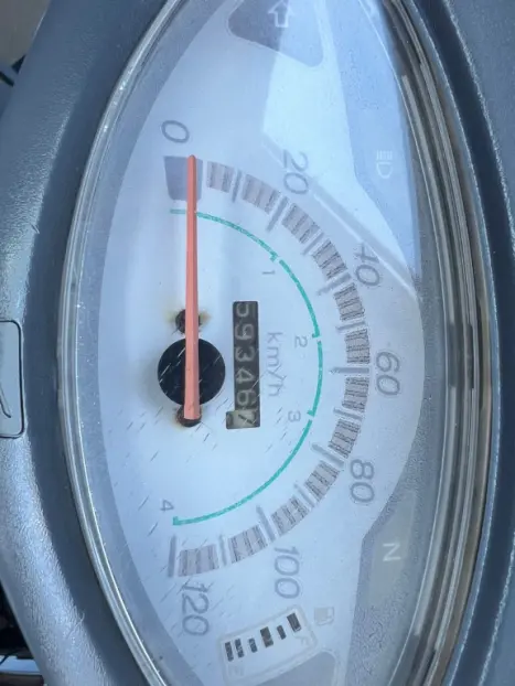 HONDA Biz 100 ES, Foto 8