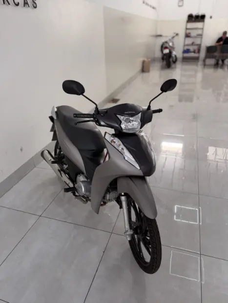 HONDA Biz 125 +, Foto 2