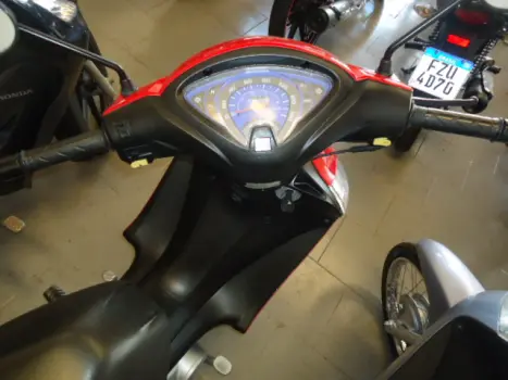 HONDA Biz 125 ES, Foto 3