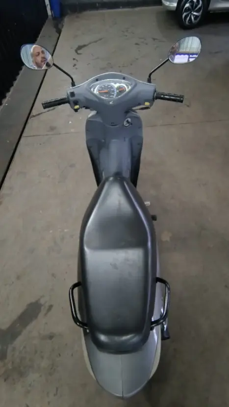 HONDA Biz 125 ES, Foto 3