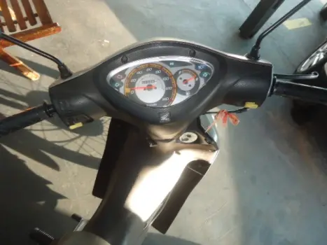 HONDA Biz 125 ES, Foto 3