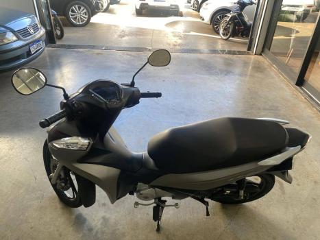 HONDA Biz 125 EX, Foto 2