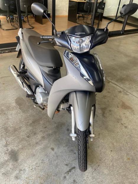 HONDA Biz 125 EX, Foto 4