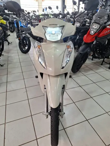 HONDA Biz 125 EX, Foto 16
