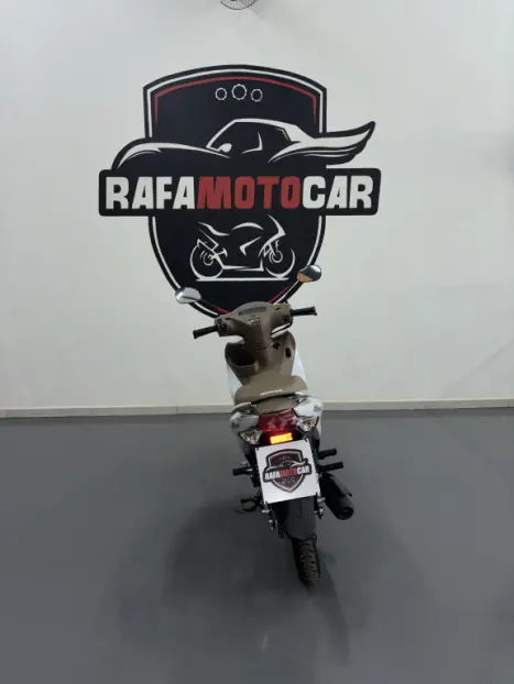 HONDA Biz 125 EX, Foto 8