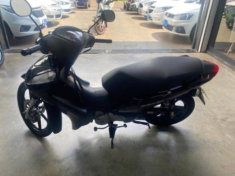 HONDA Biz 125 EX, Foto 2