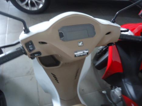 HONDA Biz 125 EX, Foto 3