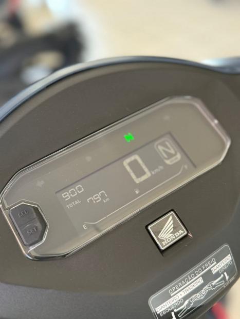 HONDA Biz 125 EX, Foto 3