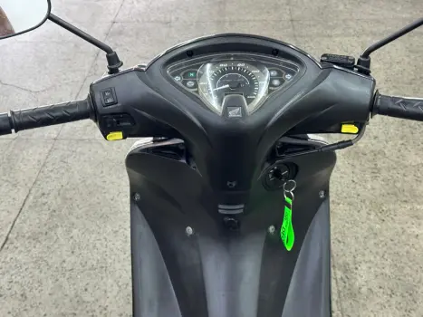 HONDA Biz 125 EX, Foto 8