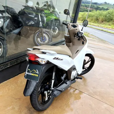 HONDA Biz 125 EX, Foto 3