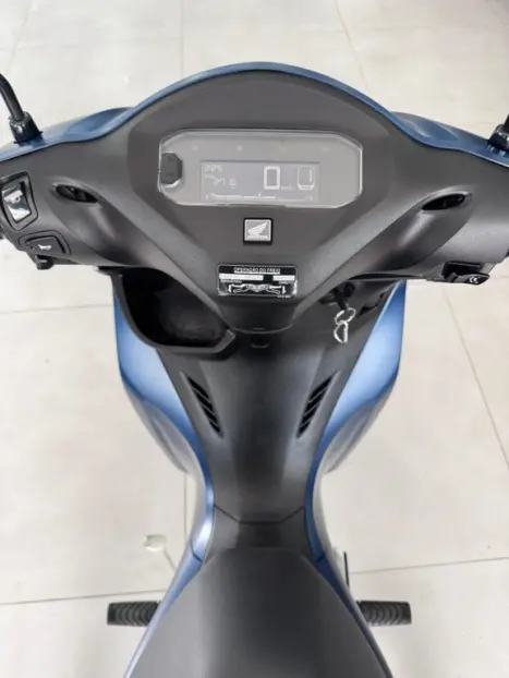 HONDA Biz 125 EX, Foto 12