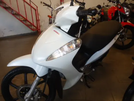 HONDA Biz 125 EX, Foto 2