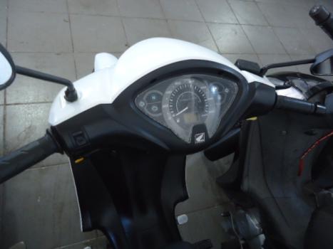HONDA Biz 125 EX, Foto 3