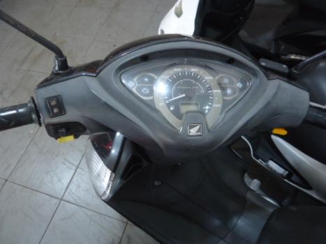 HONDA Biz 125 EX, Foto 3