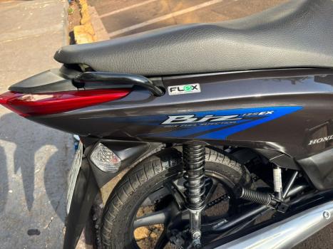 HONDA Biz 125 EX, Foto 2