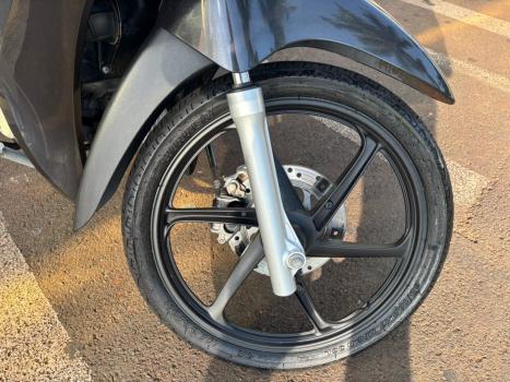 HONDA Biz 125 EX, Foto 5