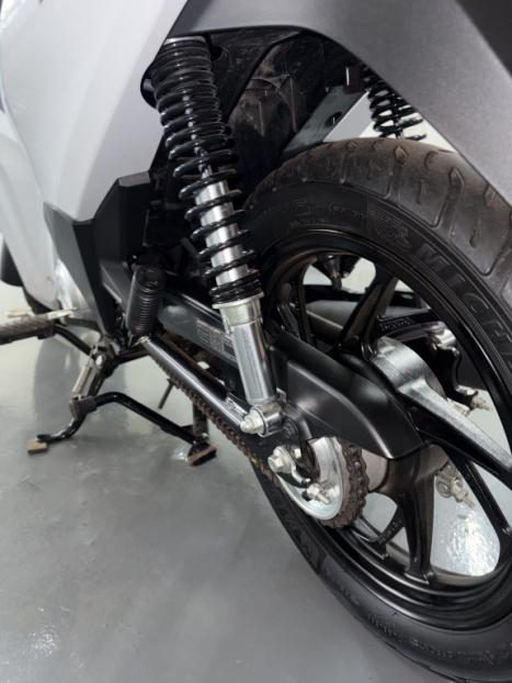HONDA Biz 125 EX, Foto 5