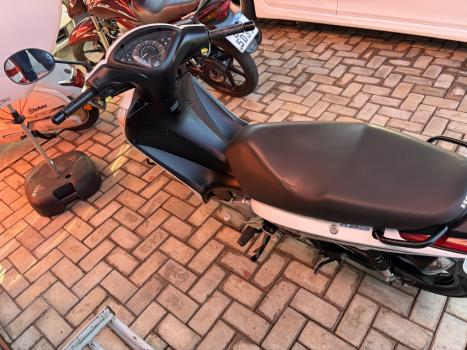 HONDA Biz 125 EX, Foto 4
