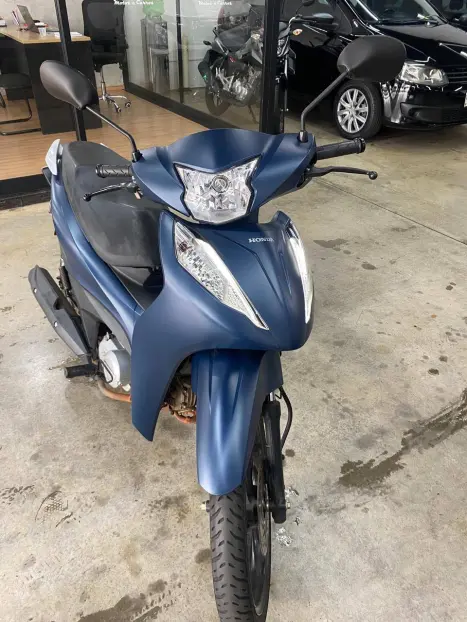 HONDA Biz 125 EX, Foto 6