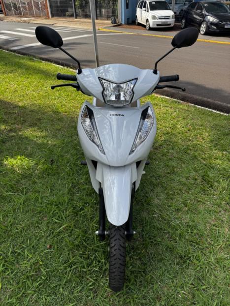 HONDA Biz 125 EX, Foto 4