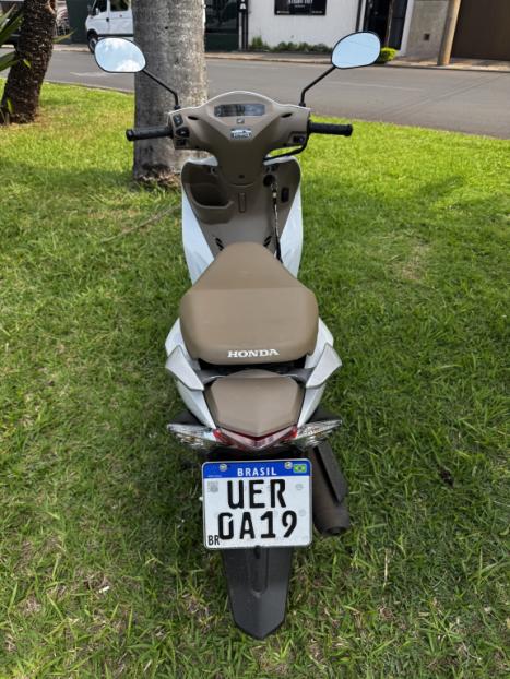 HONDA Biz 125 EX, Foto 5
