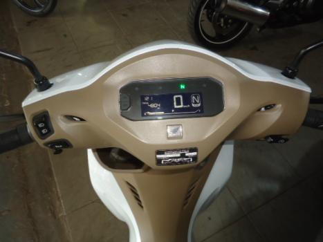 HONDA Biz 125 EX, Foto 3